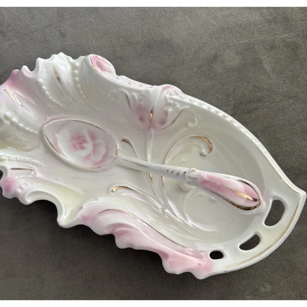 Stunning Antique German Bavarian Spoonrest Made Of Porcelian